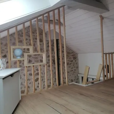 Holiday home La Saboterie, Cosy 2-3 Pers Le Mayet-de-Montagne